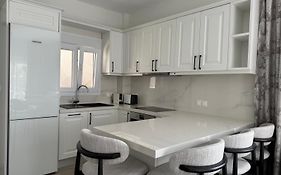 Royal Apartments - Nikiti